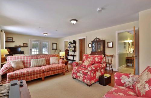Chittenden Farmhouse - Historic 4BR, 2BA, 20 Min to Skiing, 7 Min to Mountaintop Resort - Foto 26