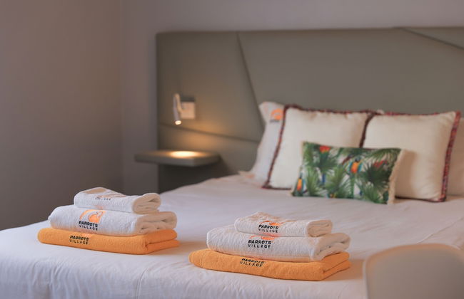 Parrots Village - Foto 19