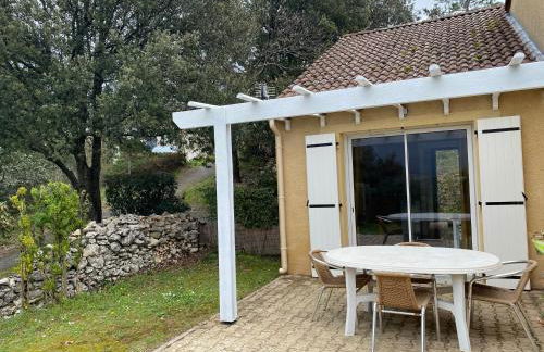 LA O'LISO Gorges de l'Ardèche gîte 4 places avec piscine à 5mn du Pont d Arc - Foto 28