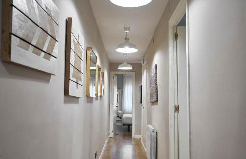 Spacious 3BRapartment in PobleSec with balcony - Foto 6