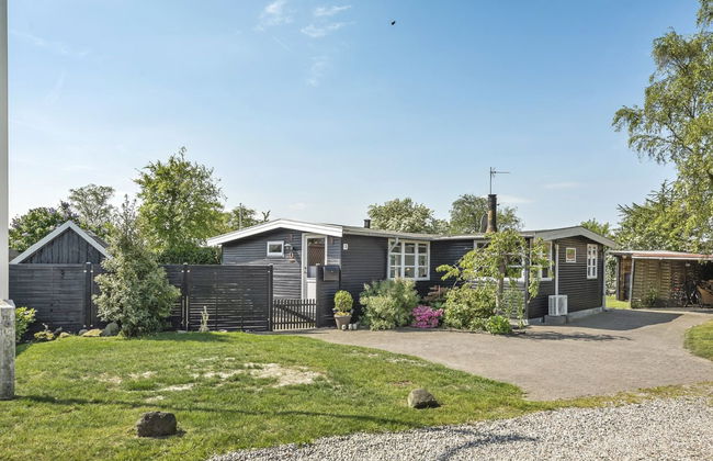 2 bedroom House in Broager with terrace - Photo 1