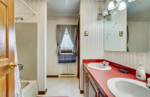 Home with Large Yard 8 Mi to Holiday Valley Resort - Foto 14