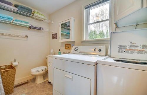 Lakeside Living in Wilton! Family Home with Views - Foto 11