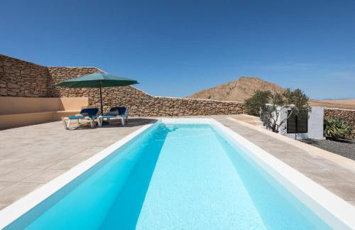 Casa Marisa with Heated Pool & Garden - Foto 1