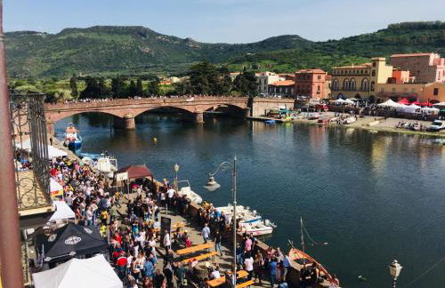 The House On The River - Foto 12