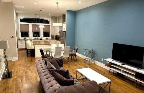 THE PAINTED MUSE I Stylish 3BR with Rooftop Hot Tub in East Nashville - Foto 5