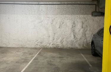 Luminoso dúplex con parking - Photo 26