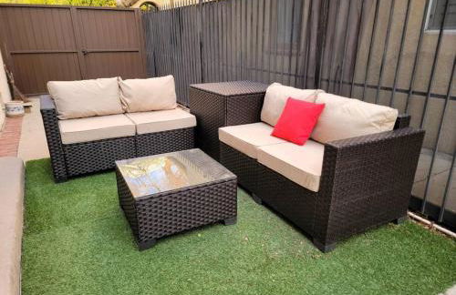 Glamorous Getaway: Exclusive 1BR LA Hotspots - Foto 25