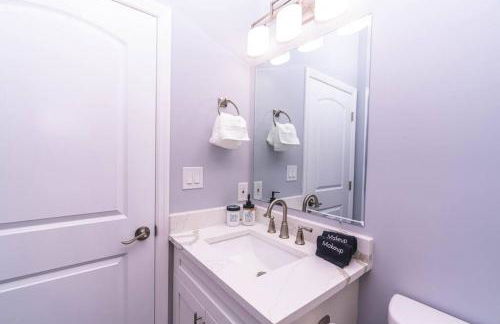 2023 Built! FineArt, Putt-Putt, Hammock, Backyard, Pet and Kid friendly - Photo 42