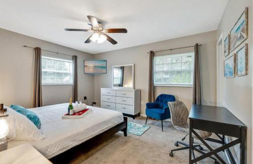 Exquisite Retreat with Heated Pool for 14 Guests, Pool Table Paradise! - Foto 32