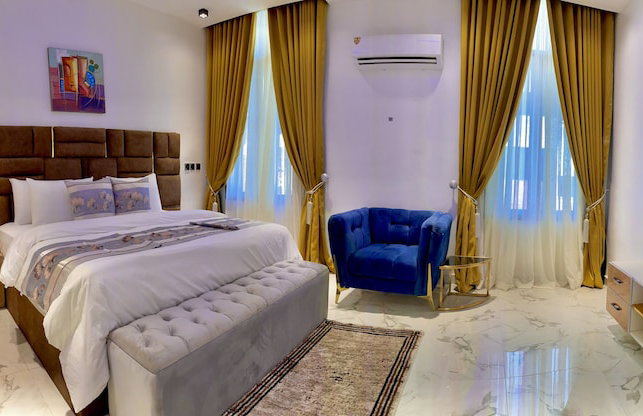 Lisa Suites - Photo 7