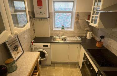 Cosy 1-Bedroom Flat in Hendon - Photo 2