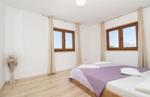 Villa Meadow with swimming pool - Foto 24