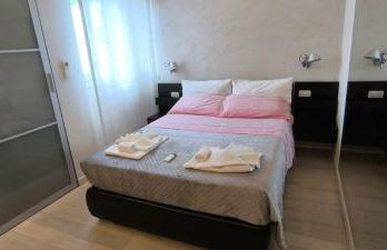 Appartamento incantevole con parcheggio gratuito - Photo 40