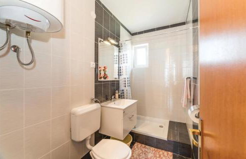 Cozy Apartment In Kustici With Wifi - Foto 16