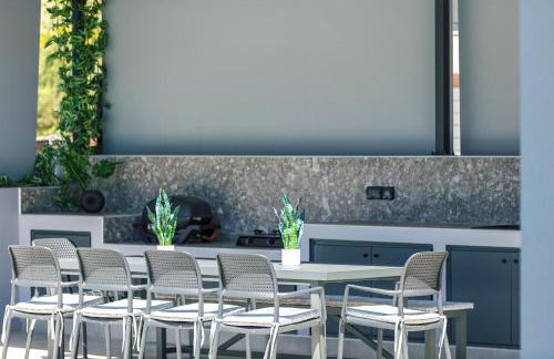 Del Sur Luxury Villa, Heated Pool & Utter Privacy, By ThinkVilla - Foto 14