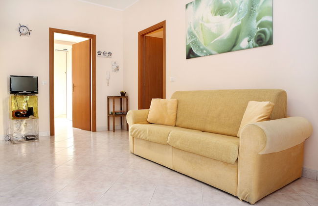 Adriana Casa Vacanze One Bedroom Apartment 5 People, wi fi, Parking, Near sea - Photo 4