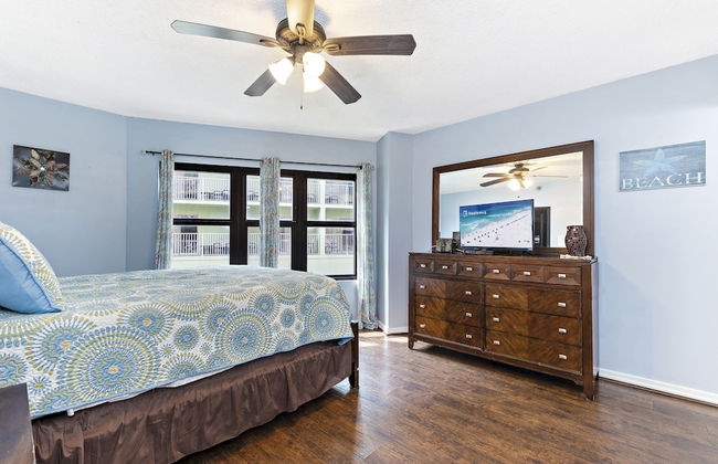 Harbor Place Condominiums by Hosteeva - Photo 12