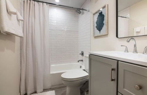 Luxurious Retreat with Stunning Views Sleeps 16) - Foto 21