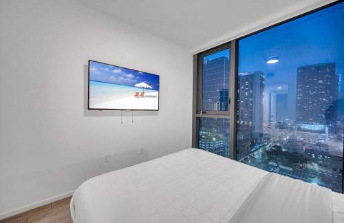 High Floor Unit Heart Of Miami with pool and gym - Foto 30