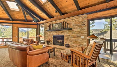 Cozy Grand Woodland Cabin with Mountain Views - Foto 2