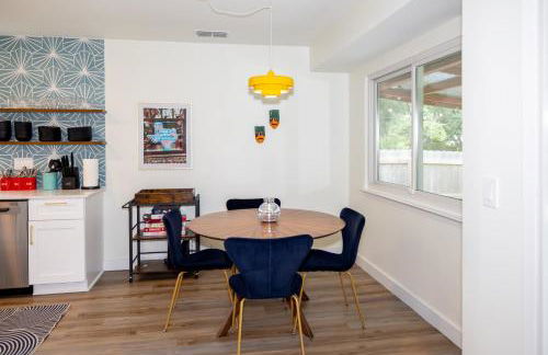 Luxury 4BR Oasis with Pool, Hot Tub & Game Room! - Foto 19