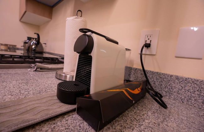 Luxury Apartment With Poll - Photo 55