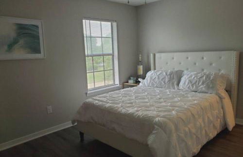 Modern Designer Townhouse 2Br Ideal for Long Stays! - Foto 13