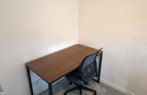 Great Location, large 1 bed flat with parking - Foto 5