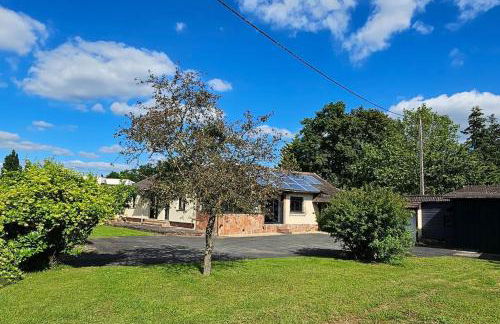 Gîte des Tamaris Maison Chaleureuse proche Circuit - Photo 9