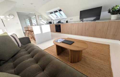 Cober Riverside Retreat - Luxury Barn Apartment in The Heart of Cornwall - Photo 9