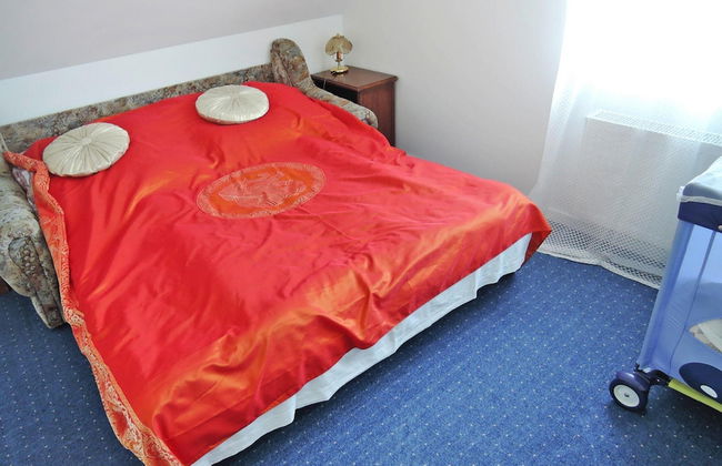 Holiday Home for 10 Person in Nowe Warpno - Photo 4