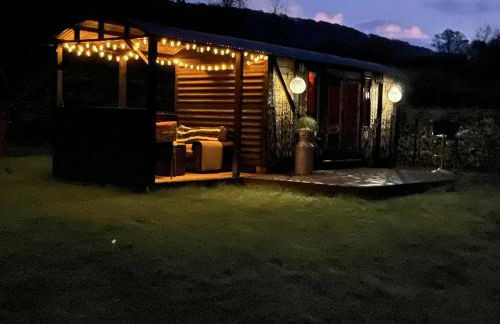 Transformed Railway Wagon- Sleeps2-Garden-Firepit - Photo 11