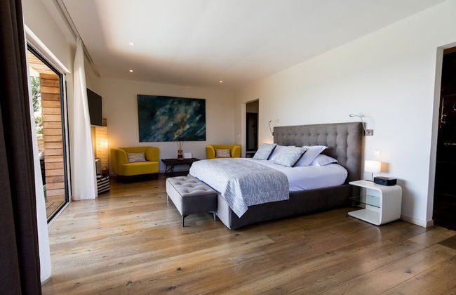 Swim Lodge Hotel Porto Vecchio - Photo 6