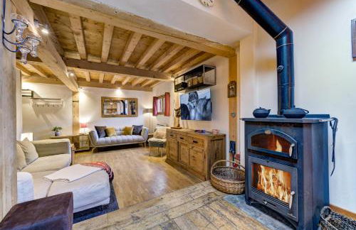 Tiki Lodge - hot tub & sauna - Photo 5