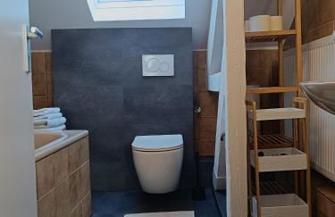 Super Wohnungen #2, #3 und #4 DG im Zentrum, Süd-Sonne und Burg-Blick - Foto 47