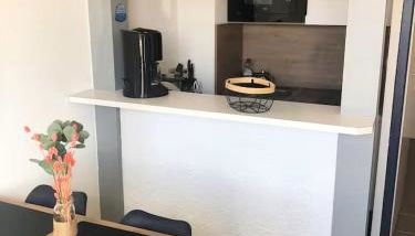 Charmant duplex avec belle vue mer la plage à 100 m - Foto 2, stove, minibar