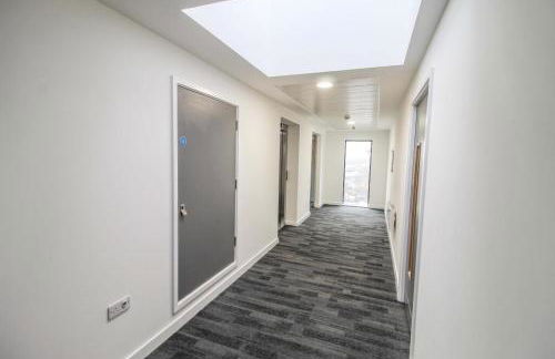 Lets Stay SA Manchester I 2Bed 2Bath l Waterfront l Private Balcony I Relaxing Retreat I Great Location - Foto 49