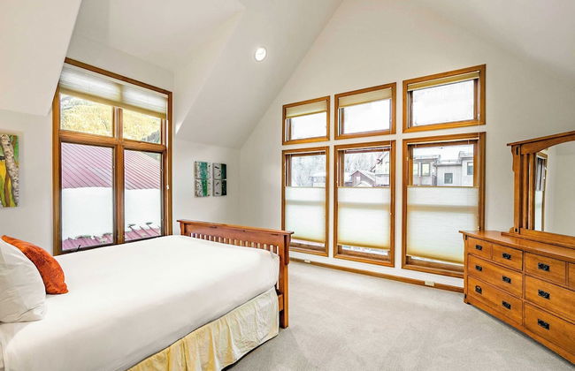 Pacific Street Townhome 514b by Avantstay Cute Townhouse in the Heart of Telluride! - Foto 13