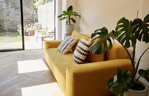 Well-equipped 4 bedroom family home with garden - Foto 8