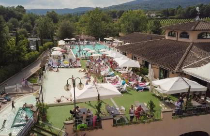 Villa Norcenni Aparthotel - Photo 32