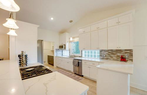 Holland Home Walk to the Beach! - Foto 8