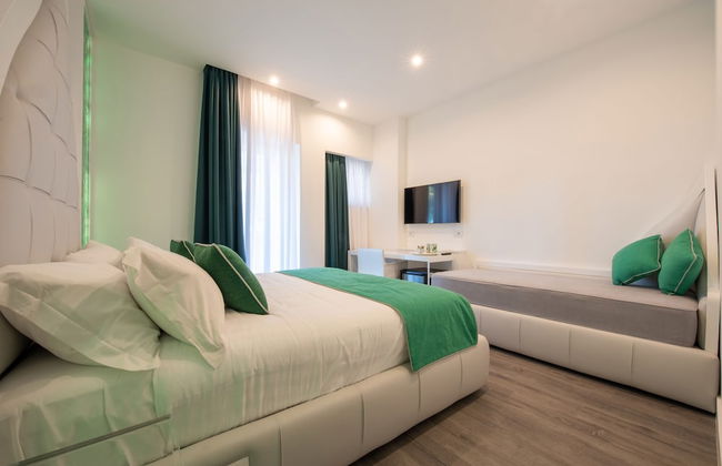 Diamond Suite - Photo 17