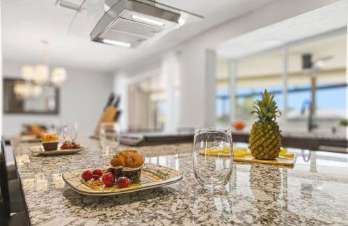 Charm and Old Florida Vibe , Heated Pool & Spa - Villa Parisian Paradise - Roelens - Photo 17