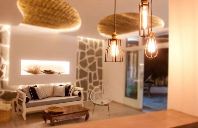 Malibu Boutique Studios - Photo 2