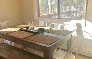 Beautiful Lakefront Chalet in the Poconos! - Foto 18