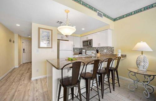 Luxury 10th Floor 1 BR Condo Direct Oceanfront Wyndham Ocean Walk Resort Daytona Beach | 1006 - Photo 9