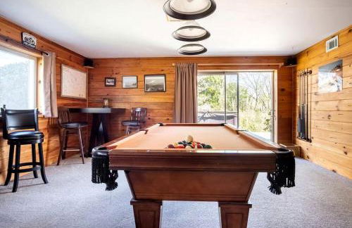 Lovely Vacation Rental with Hot Tub and Amazing Amenities for a Fantastic Family Escape in Clarkesville, Georgia - Foto 2