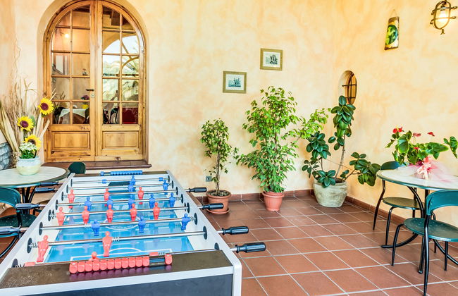 3 bedroom House in Scandicci with garden and terrace - Photo 8