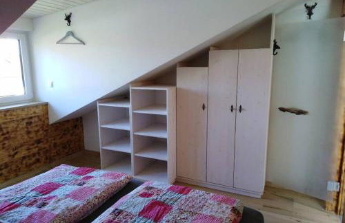 Komplette Dachwohnung mit Balkon und Bergblick - Foto 5